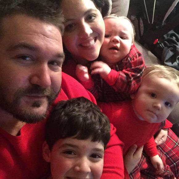 Meet your Posher, Leslie - Picture 2 of 2